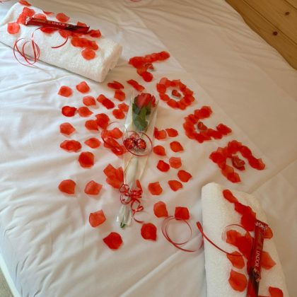 Romantic Display - £45